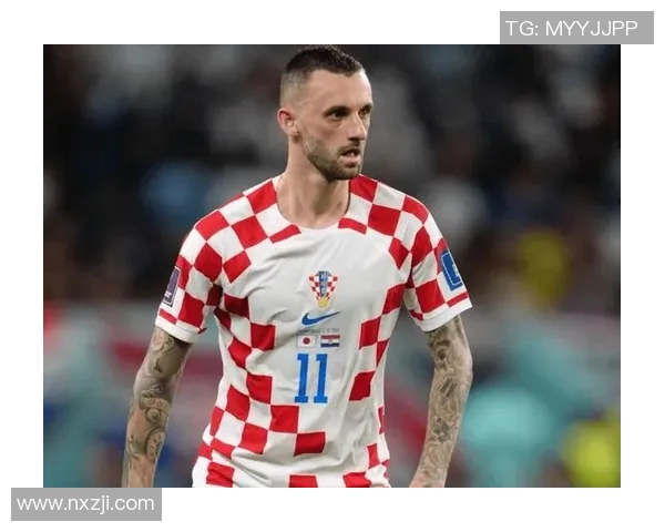 世界杯预选赛克罗地亚布罗佐维奇中场拦截屡建奇功